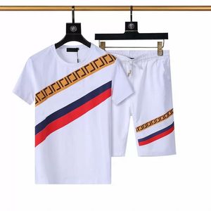 202s Yüksek Kalite Erkek Eşofman Setleri Jogger Tişörtü Spor Spor Takım Elbise Erkek Kadın Kısa Pantolon T-shirt Kazak Tasarımcısı Spor Set