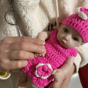 Mini Çocuk Bebekleri toptan satış-Mini Silikon Bebek Reborn Bebekler Gerçekçi Yenidoğan Bebekler Banyo Oyuncak cm Gerçekçi Tam Vinil Kız Çocuk Oyuncakları