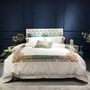 Oriental Broderad Lyxig Egyptisk Bomull Vit Royal Bedding Set Queen King Size Hotel Sängkläder Satser Duvet Cover Bed Sheet Set 201114