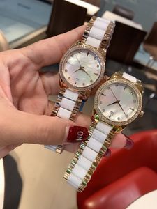 Kadınlar Geometrik Rhinestone Tarih Saatler Minimalist Seramik Kuvars Saatler Rahat Bayanlar Inci Bilezik Annesi 32mm