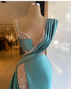 2022 Arabic Sexy Turquoise Mint Sequined Lace Prom Dresses Deep V Neck Illusion Crystal Beads High Side Split Floor Length Satin M249u