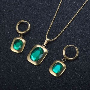 Luxury Emerald Stone Örhängen Cubic Zirconia Hängsmycke Halsband CZ Collar Set Rostfritt stålkedja för kvinnor Män Kristall Smycken