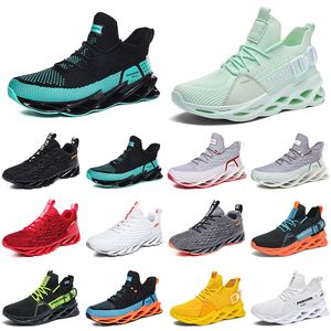 Fashions Highs Quality Men Running Shoes Andningsbar Trainer Wolf Grays Tour Yellow Tripples Whites Khakis Greens Light Brown Bronze Mens Outdoor Sport Sneakers