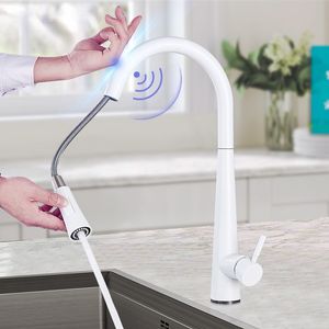 White Kitchen Sensor Faucet Pull Out 360 Rotação Smart Touch Sensor Pia De Cozinha Grua Torneira Quente Misturador De Água Fria