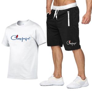 2022 Moda Şort Set Marka Erkekler Eşofman Yaz Baskı Suit 2 Parça Fitness Sporwears + Plaj Şort Erkek Rahat T-Shirt Erkek