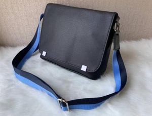 DISTRICT PM High-end nykomling berömda Klassiskt mode män messenger bags cross body väska Skolväskor axelväska M148573