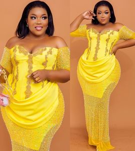 2022 Plus Size Arabic Aso Ebi Yellow Sparkly Sheath Prom Dresses Beaded Crystals Sequined Evening Formal Party Second Reception Birthday Gowns Dress ZJ330