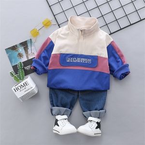 Set di abbigliamento per neonato T-shirt a maniche lunghe per outfit sportivo casual per bambini + jeans 2 pezzi Set autunnali per ragazzi