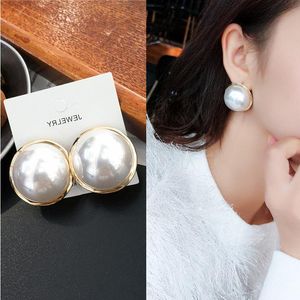 Stud Japan Vintage Symulowane Pearl Kolczyki 2021 Design Temperament Cuff Cuff Pendientes dla kobiet Wszystkie mecz