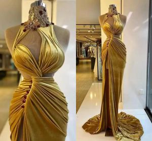 Gold Velvet Prom Dresses Elegant Ruched Long Sweep Train Mermaid Evening Party Gowns Side Slit High Neck Crystals Beading Sleeveless Arabic Robe de Soiree CG001