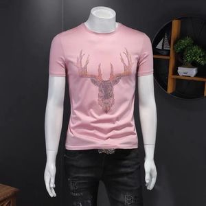 2022 Western New Herr T-shirts Mercerized Cotton Deer Head Rhinestone Sommar Mode O-Hals Mjuk Bekväm Högkvalitativ Man Topp Kläder Rosa Svart Vit M-4XL