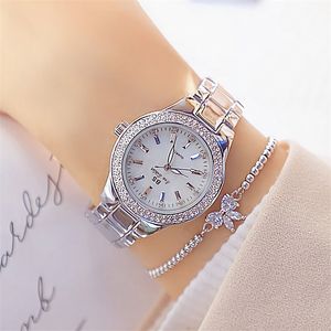 Zegarki złote damskie zegarki Sukienka Watch Kobiety Kryształ Diament Ze Stali Nierdzewnej Srebrny Zegar Montre Femme 220210