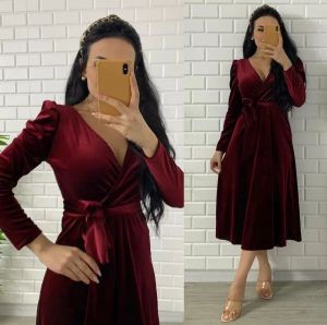 Bury 2022 Vintage aftonklänningar Deep V Neck Långärmar TEA LÄNGD RUCHED CONTLESS rygglös Veet Sash Custom Made Prom Party Gowns Vestido Eet Estido