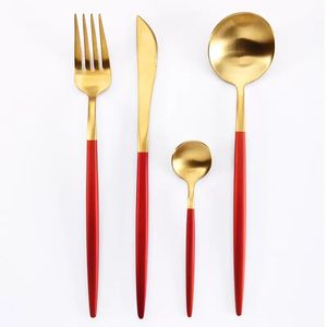 Sublimering sätter europeisk stil avancerad västra restaurang utsökt bordkniv gaffel te sked gyllene fyra bitars uppsättning