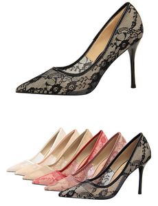2021 Buty ślubne Patent Koronki Kobieta Lato Heel-Heeled Shoes Siate Toe High Heel 10 cm Red Black White Khaki Prom Party