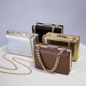 New solid-color dinner bag Ladies' party chain clutch bag high-quality square shiny one-shoulder bag packbage