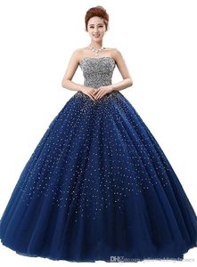 2021 Eleganta Blå Pärlor Quinceanera Klänningar Beaded Kristaller Sequin Golvlängd Söt 16 år Prom Pagant Gown Q57