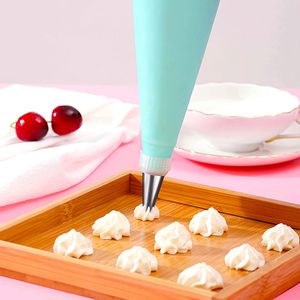 Silicone Pastry Bag Tips Kitchen DIY Icing Piping Cream Reusable Pastry Icing Bag and Tips Cake Decorating Tools 36 PCS/Set V1