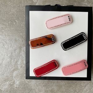 Fermaglio per capelli con strass scintillanti Lettere da donna Barrettes con timbro Accessori per capelli alla moda Regalo per fidanzata d'amore