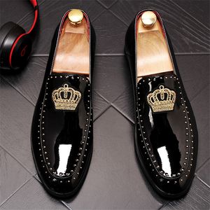 2024 Neuankömmlinge Herrenschuhe Luxusdesigner Leder lässig Driving Oxfords Flats Schuhe Herrenmesser Moccasins Italienischer Schuh für Männer 38-45