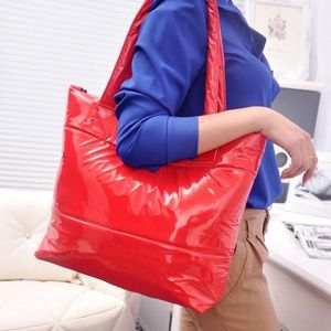 Designer- Kvinna ner Ny Space Bag Korean Down Svampväska Vinter Vattentät Snöfast Shoulder Cotton Pu Jacket Bag