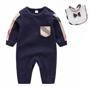 Baby Romper Odzież dziecięca Jesienne pajacyki Śliniak 2 szt. Zestaw Chłopięce Onesies Zestaw niemowlęcy Bawełniany kombinezon dla noworodka