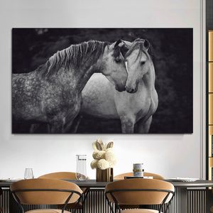 Hayvan sanat siyah ve beyaz atlar tuval boyama duvar sanat resimleri oturma odası için modern soyut sanat baskıları poster ev dekor