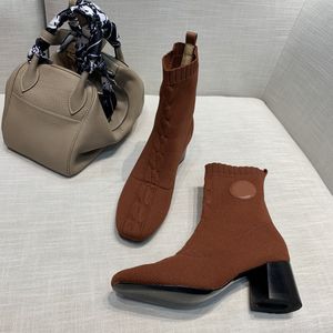 Moda autunno e inverno Young Latest of Socks Boots Stivaletti da donna Wellguchi Stivaletti con maniche in pelle con fondo in tessuto lavorato a maglia HMS