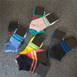 Many Colours Yellow Blue Red Pink Socks Cotton Basketball Football Socks High Quality Print Letters With Tags