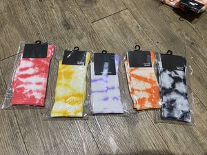 Novas meias de impressão tie dye crew estilo de rua meias longas de algodão estampadas para homens e mulheres meias altas