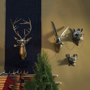 Fajka brązowana aluminiowa Staute Animal z okularami wiszący do montażu na ścianie niedźwiedź Louie mała mysz Frankie Stag Home Decoration 220221