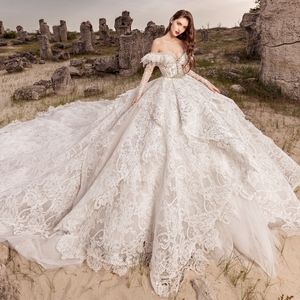 Crystal Beading Wedding Dresses Long Sleeve Lace Appliqued Outdoor Bridal Dress Ball Gown Country Wedding Vestidos De Novia