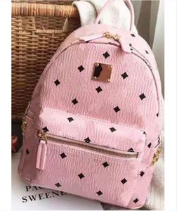 Mochilas Rucksack Designer Menina Mulheres Mulheres Lady Black Brown Viagem Backpack Charms Frete grátis Bolsa escolar de viagens ao ar livre