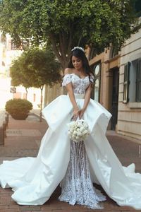 Elegant Off The Shoulder Dresses Lace Applique Overskirt Satin Chapel Train Ruched Pleats Custom Made Wedding Gown Vestidos