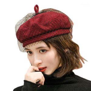 Boinas Femininas Senhoras Vintage Elegante Boné de Cor Sólida com Véu de Malha de Rede Inverno Retrô Britânico Francês Pintor Gorro Hat1