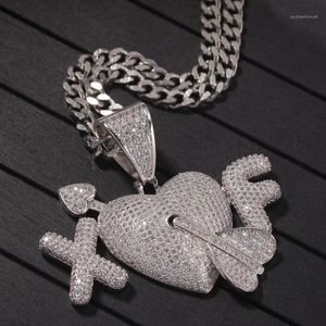 Collane pendenti personalizzate 2 lettere una freccia attraverso la collana del cuore hip hop full ghiacciato cubico zirconia oro sliver cz stone1