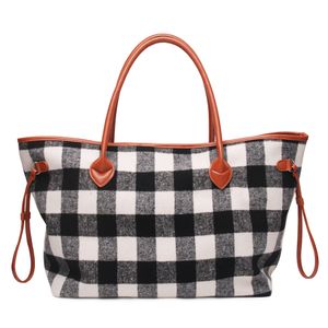 Buffalo Plaid Tote Handtasche, gefüttertes Leder mit Nietengriffen, großes Fassungsvermögen, personalisierte Karo-Reisetasche, Damen-Einkaufshandtasche CFYL0221