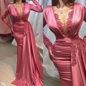 Vestidos de baile rosa rosa sereia renda aplique de babados de mangas compridas Mangas longas corpete de ilusão de trem de trem personalizados