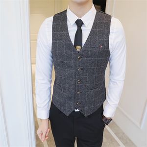 Moda Homens xadrez Terno Coletes V-Pescoço Casual Sem Mangas De Negócios Formal Vestidos de Negócios para Homem Casamento Social Waistcoat Plus Size 5XL 201106