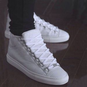 Luxurys High Tops Arena sneaker Casual Shoe Men's Shoes Calfkin Leather Walking Outdoor Man Trainers Flats Black White Sports Runner Highs Boots With Box