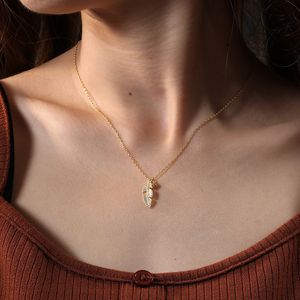 Silvologi 925 Sterling Silver Full Zirkon Maple Leaf Necklace Guld Minimalistiska Lyxiga Kvinnliga Hängsmycke Halsband Fina Smycken Q0531