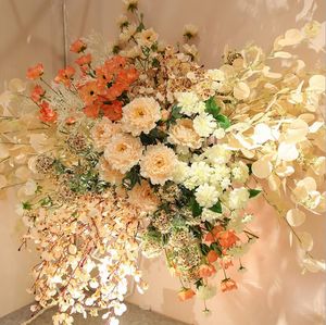 Свадебное моделирование Композитные декоративные цветы Настенный зал Arch Road Guide False и Betel Color Theme Сцена