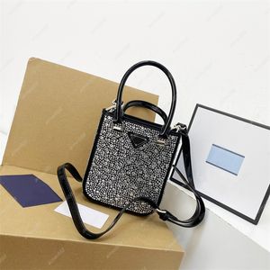 Erstaunliche 2021 Frauen Tasche Designer Luxus Handtasche Schwarz Silber Kristall Handheld Frauen Handtasche Kreuz Kupplung Mode Handtasche