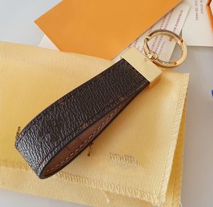 alta qualtiy Design Fashion Famous Handmade PU Leather Car Keychain Women Bag Charm Pendant Accessori con scatola maike002
