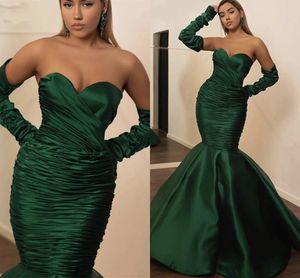 Dubai Arabiska Eleganta Dark Green Mermaid Prom Klänningar Sweetheart Satin Platser Separata Långärmad Golvlängd Formell Kväll Party Gowns Aso Ebhi Robe de Soiree