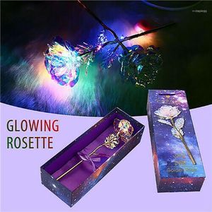 Romantisk Färgglada LED Fairy Rose Artificial Galaxy Flowers for Girl Friend Valentine's Day Present Wedding Party Home Decor1