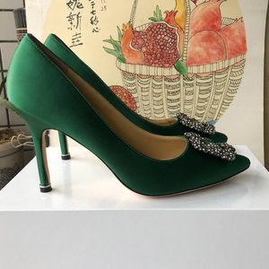최고 품질의 여성 신발 붉은 바닥 하이힐 섹시한 뾰족한 발가락 솔 펌프 로고 먼지 가방 결혼식 신발