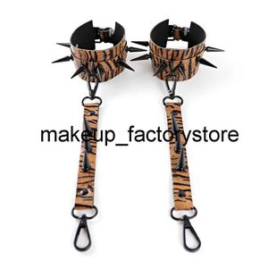 Massaggio Bondage per adulti BDSM Giocattoli del sesso SM Modello leopardo Manette Fantasy Restrizioni Fetish Giocattoli erotici del sesso per la donna Flirtare Negozio