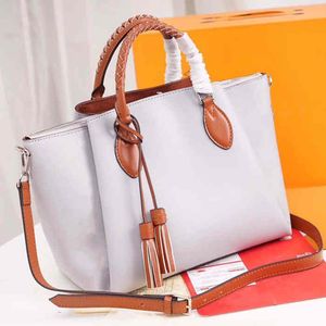 Luxury Classic Women Punching Flaps Chain Bags Tassel Handbag Genuine Leather Woven handle Designer Purse Shoulder Bag Crossboy handbags 40