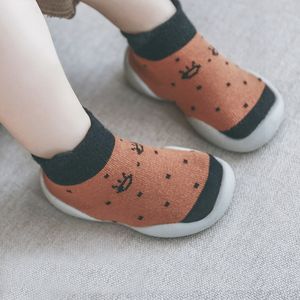 Junge erste Wanderer infant Kleinkind Weiche Gummi Sohle Schuhe Mode Neugeborene Baby Booties Hausschuhe LJ201104